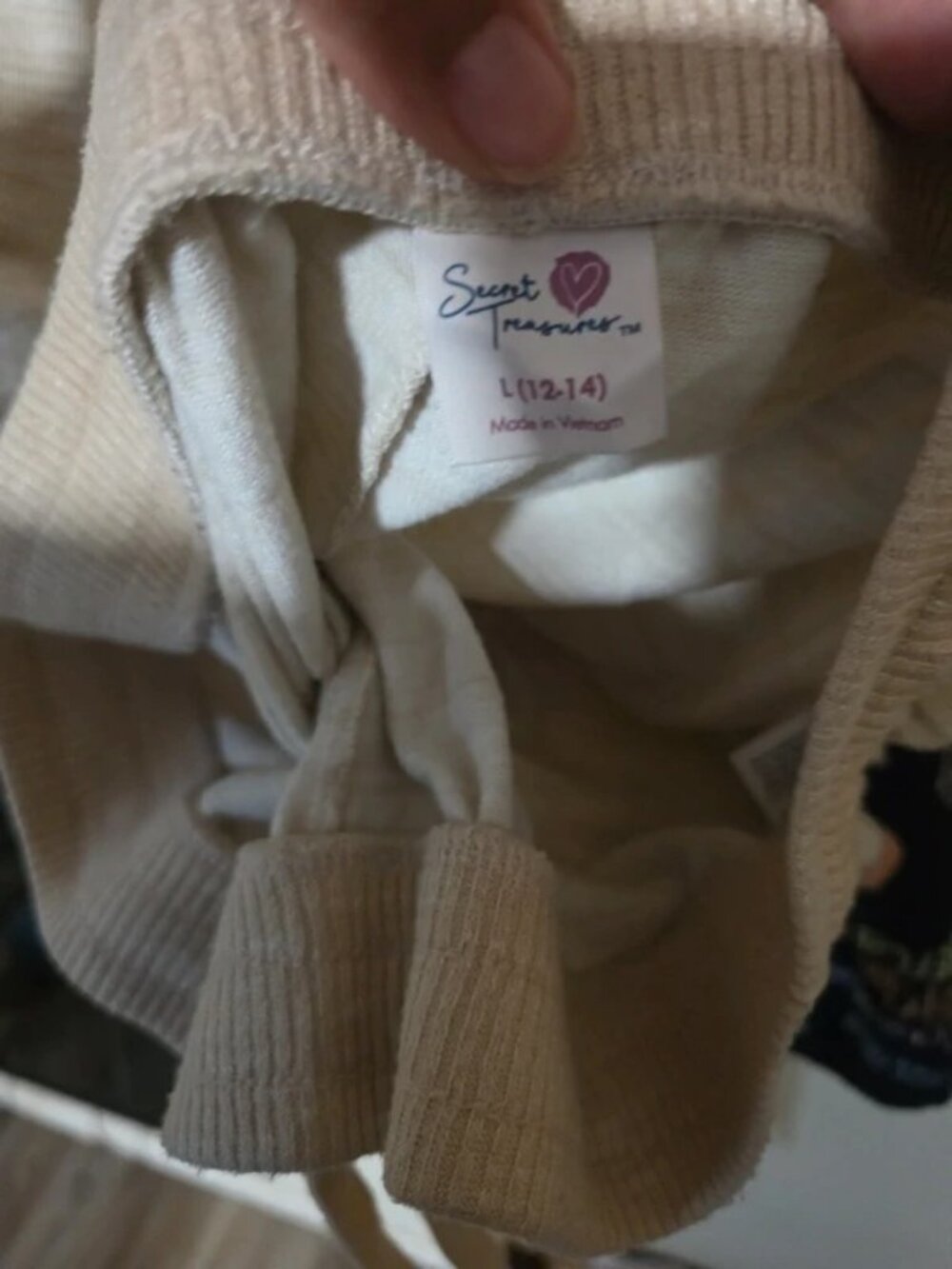 Secret treasures - Picture 2 of 2